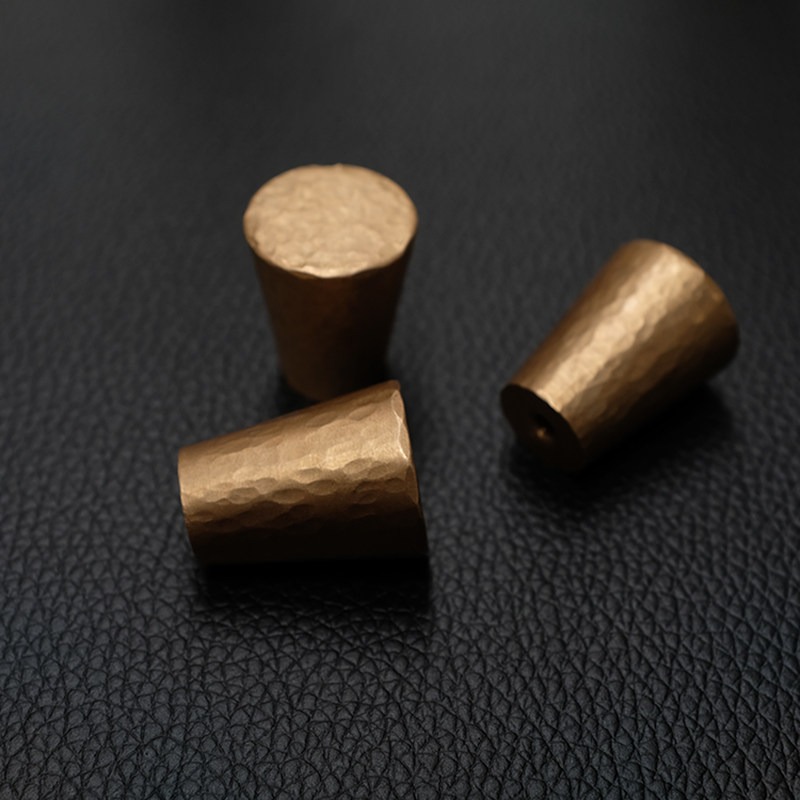 순수 구리 싱글 홀 손잡이, 망치질 처리된 황동 서랍  - Furniture Grade Hardware 리뷰 및 가격